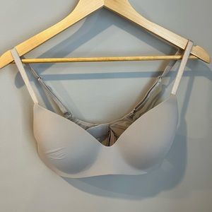 Victoria Secrets Women’s Bra